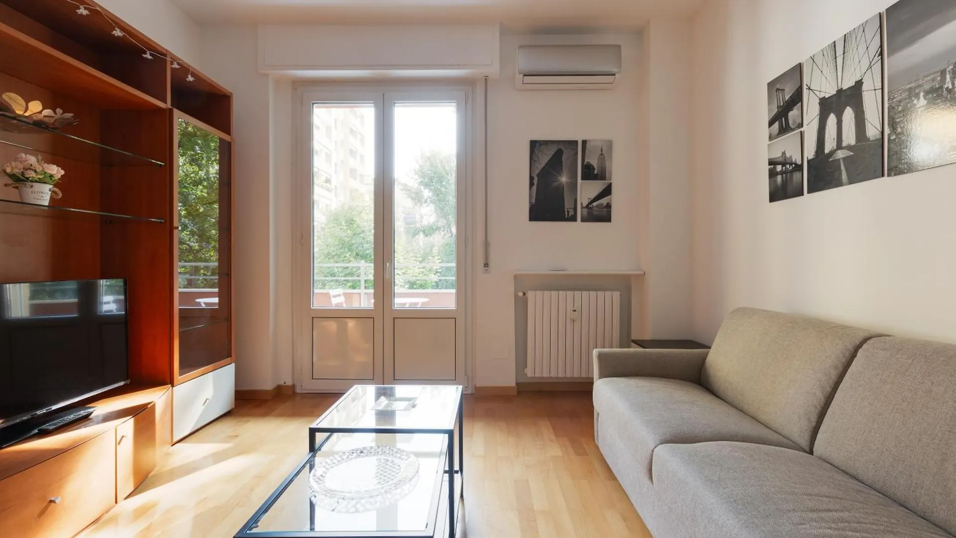 Irnerio- Washington Balcony Apartment Milan